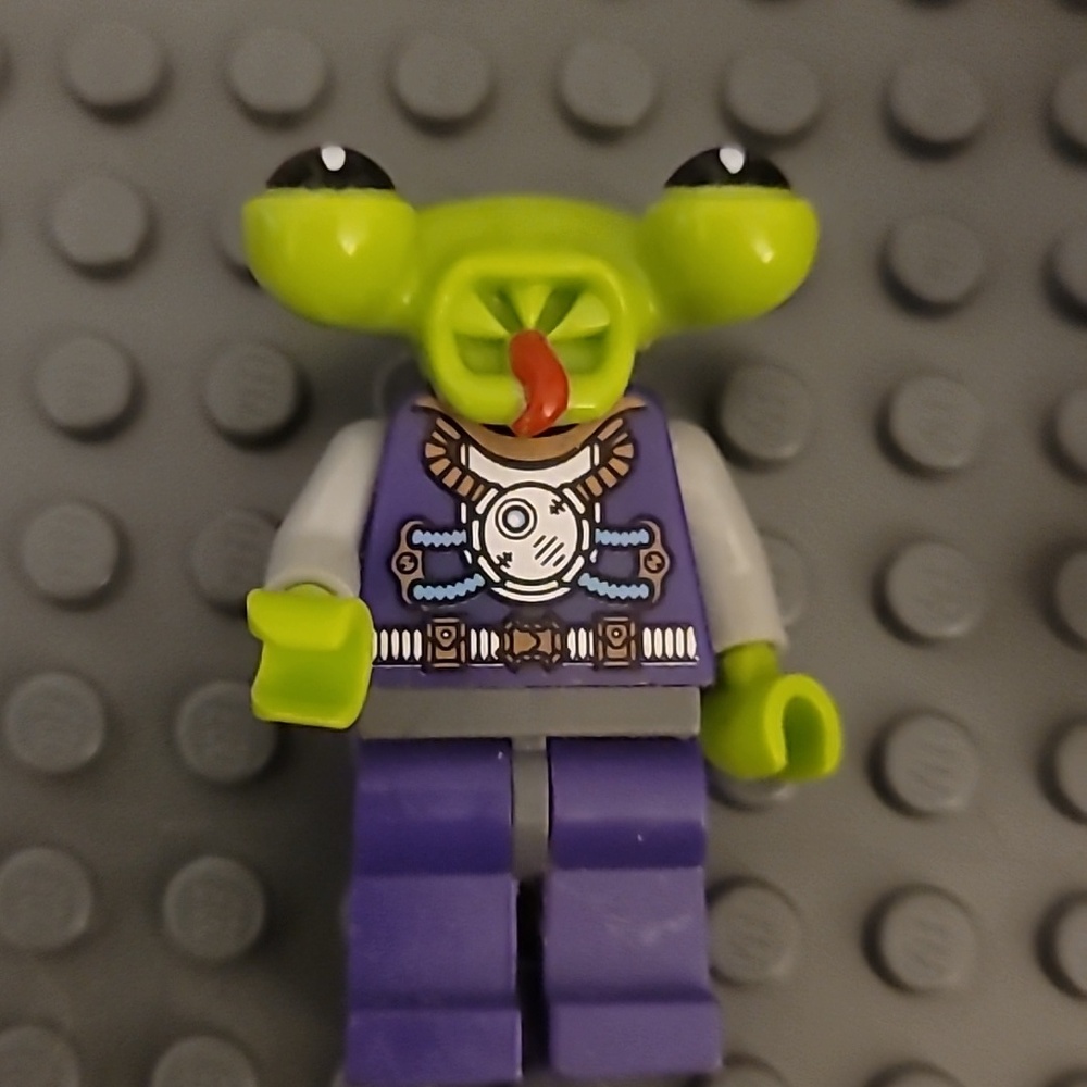 LEGO Minifigure 8803  Space Alien